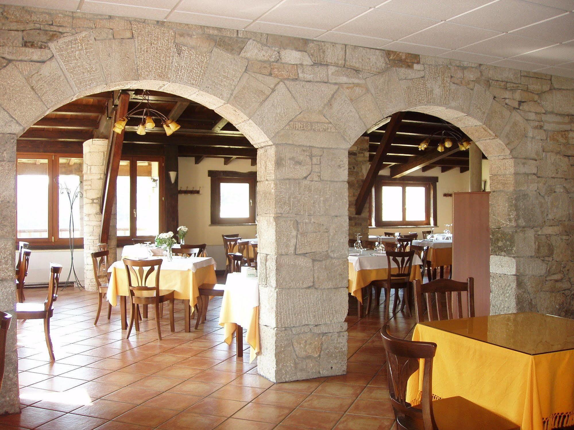 Hotel Balneario Rio Pambre Palas de Rei Eksteriør billede